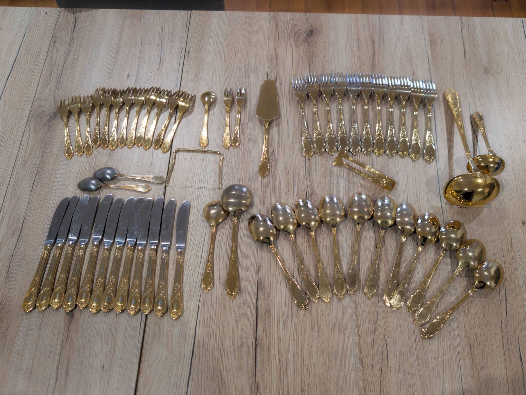 Luxury Cutlery Set Solingen SBS Gold Plated with Fine Gold 23/24 Carats - 70 Pieces