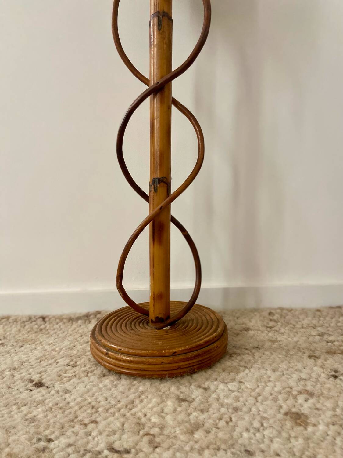 Vintage rattan ashtray