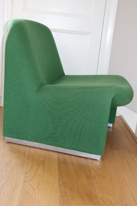 Green Alky lounge chair by  Giancarlo Piretti