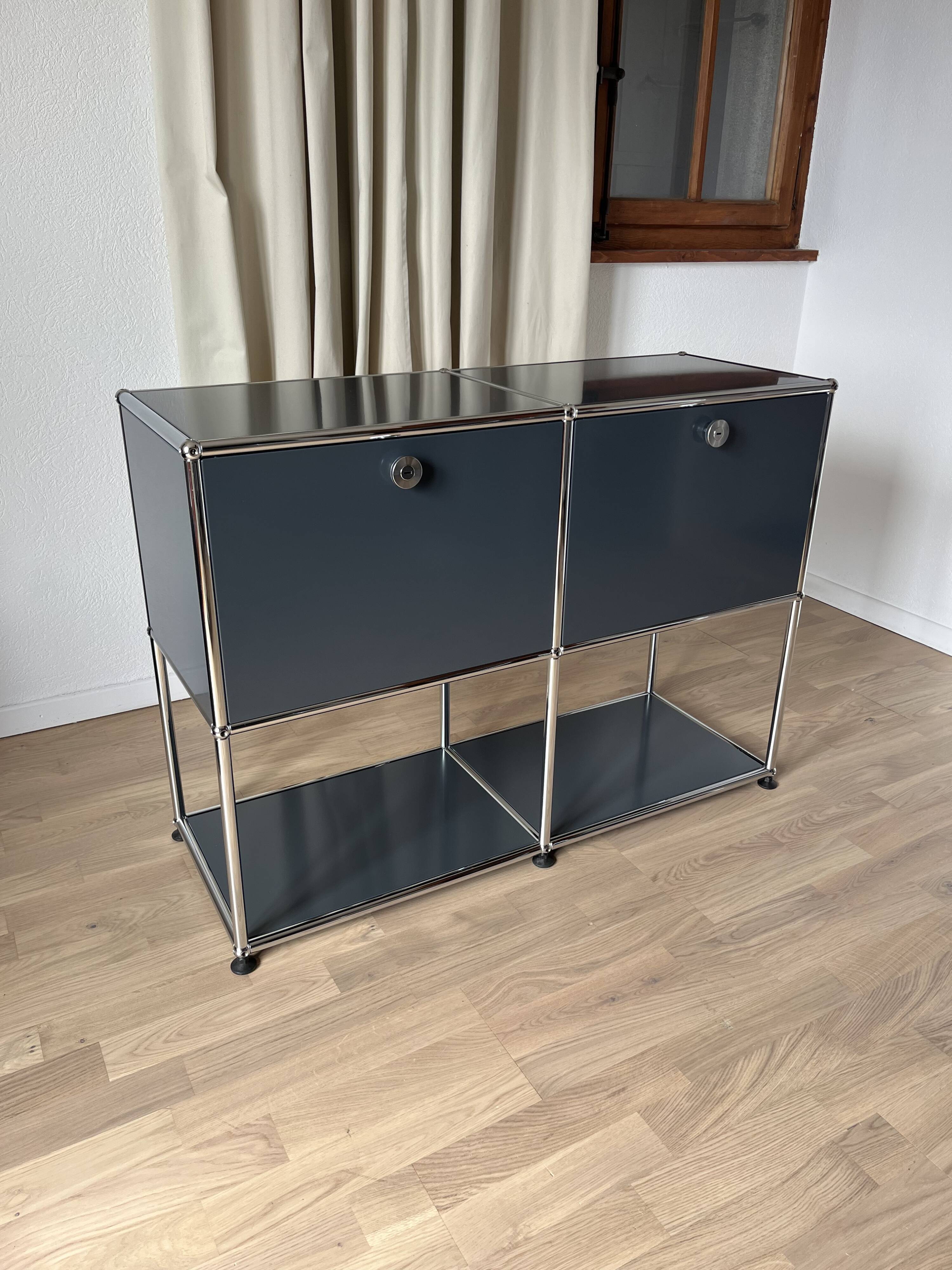 Commode USM Haller en Gris Anthracite (dernières générations) | Selency