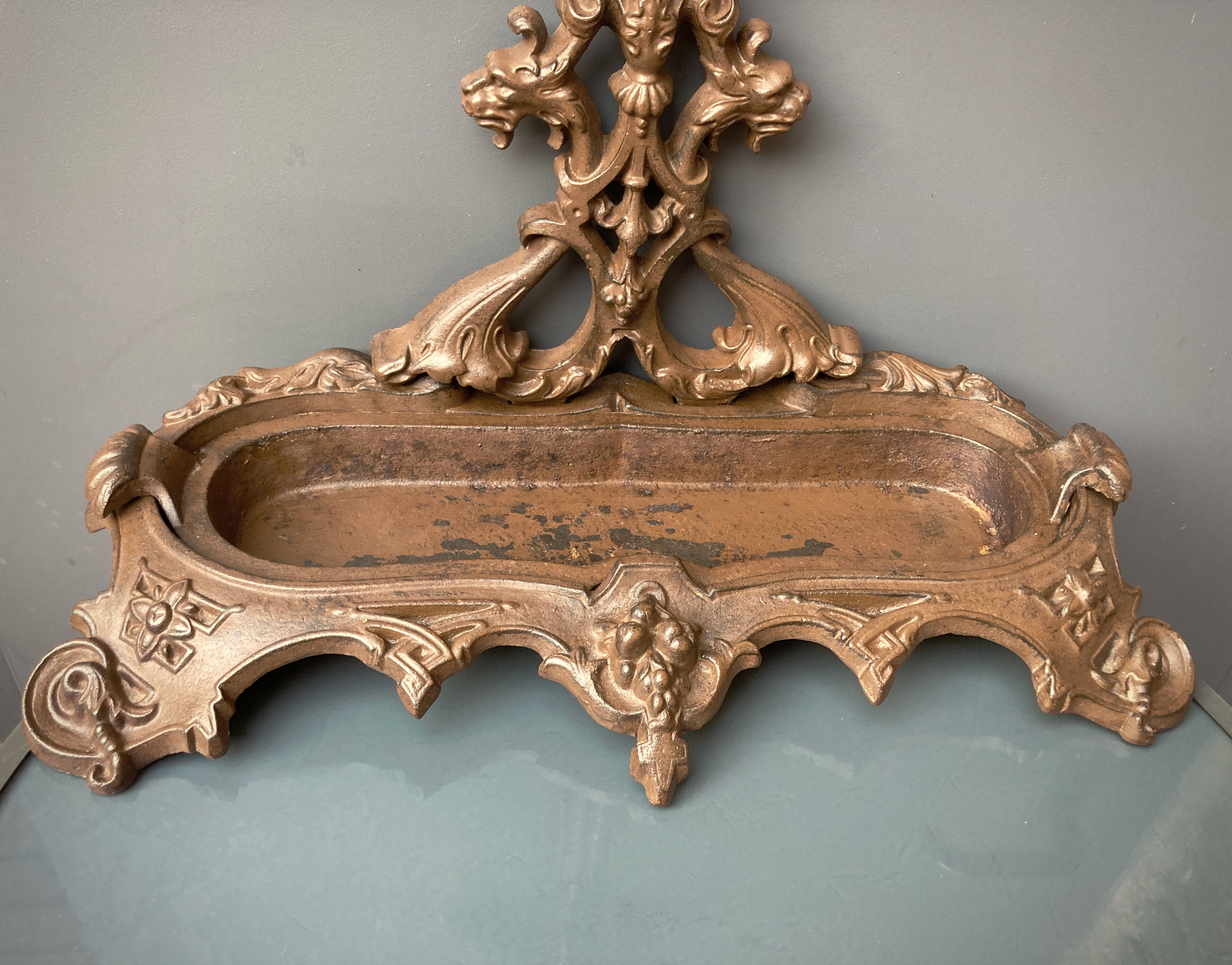Art Nouvelles cast iron umbrella holder