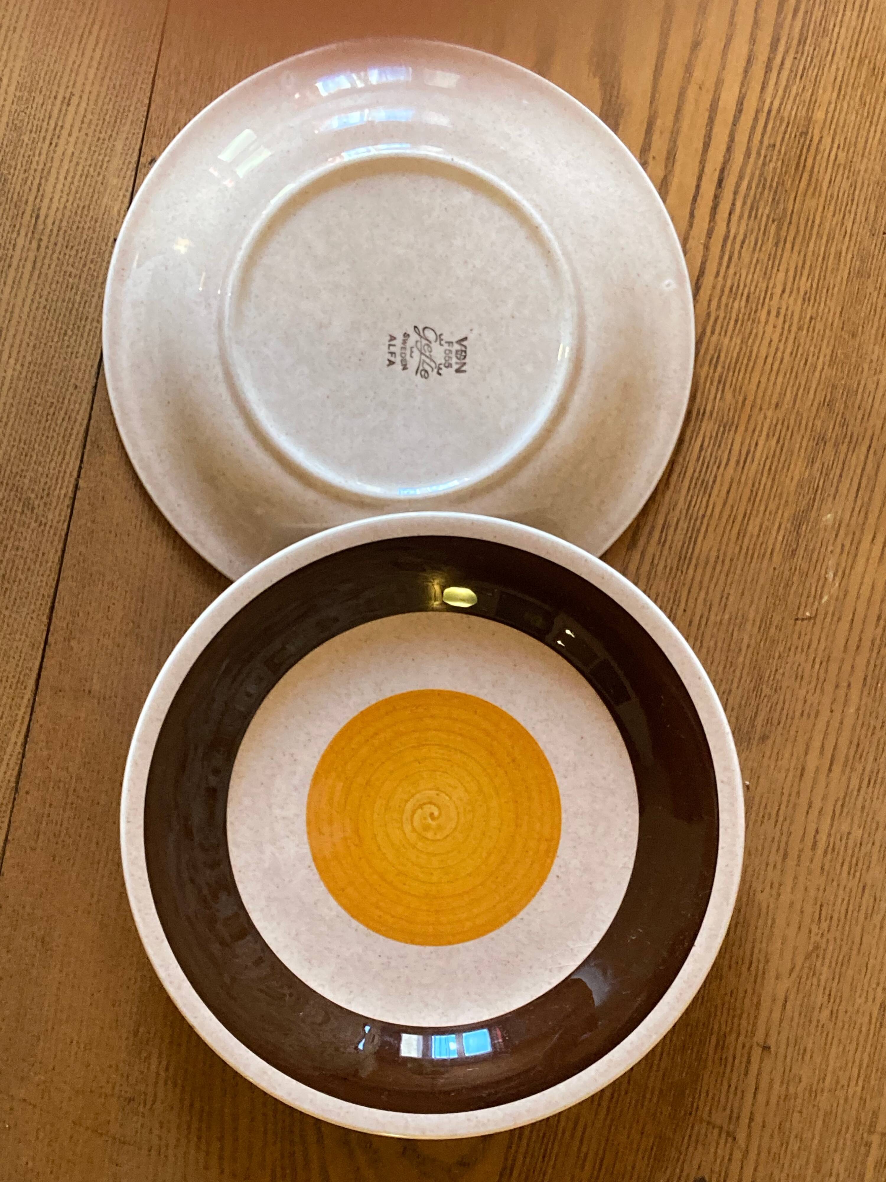 Pair of vintage Swedish Gefle plates, 1970s