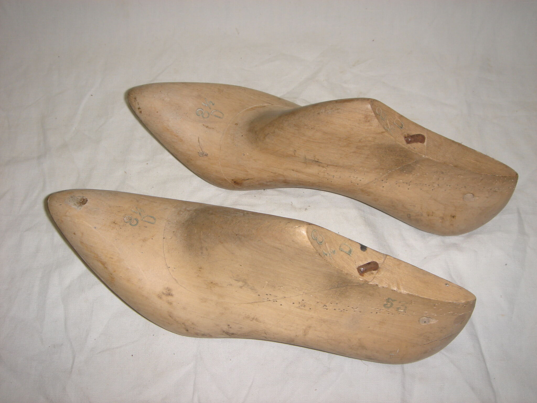 pair of shoe (shoe shape) wooden T.41/42