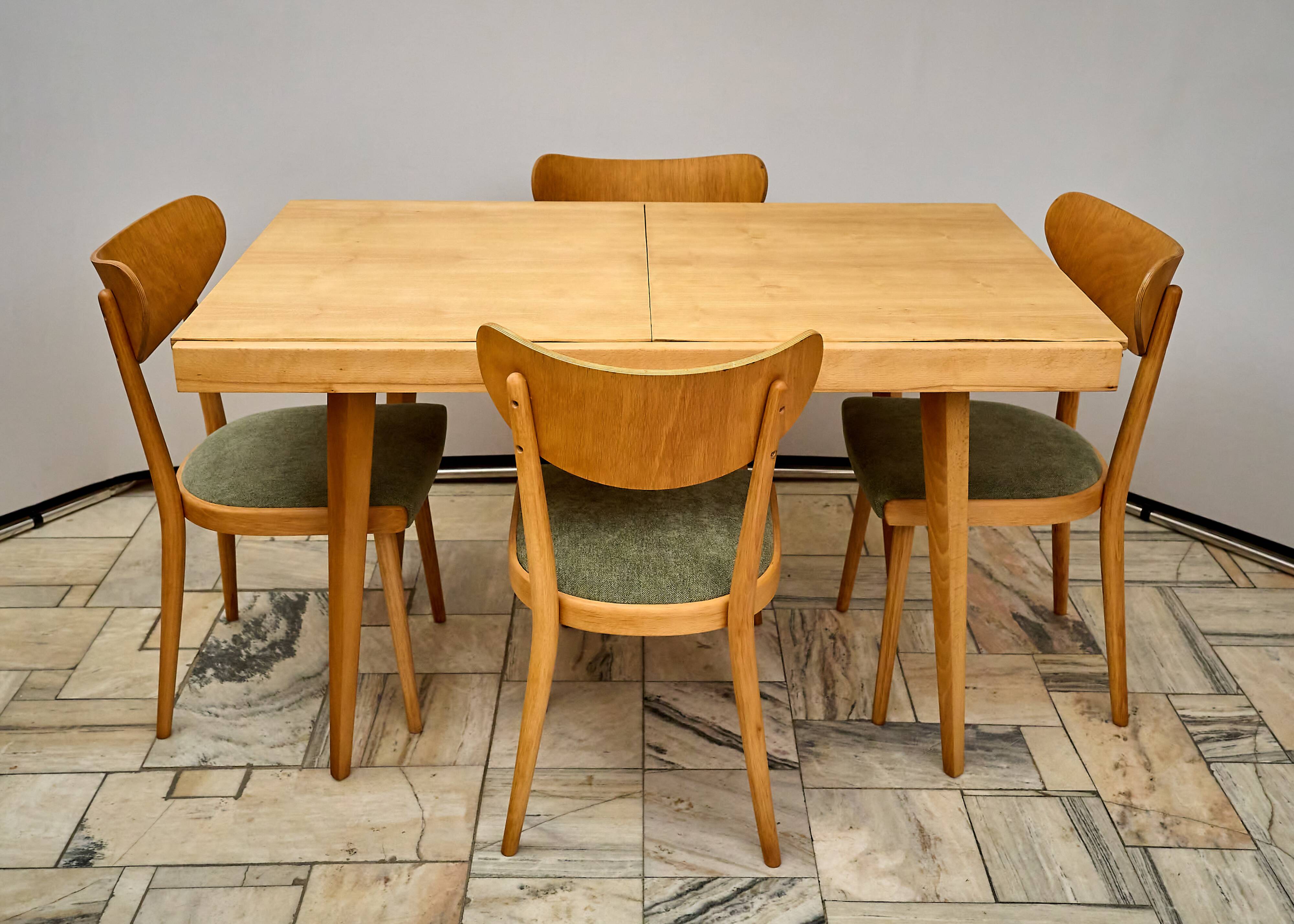 Table à manger extensible en frêne du milieu du siècle