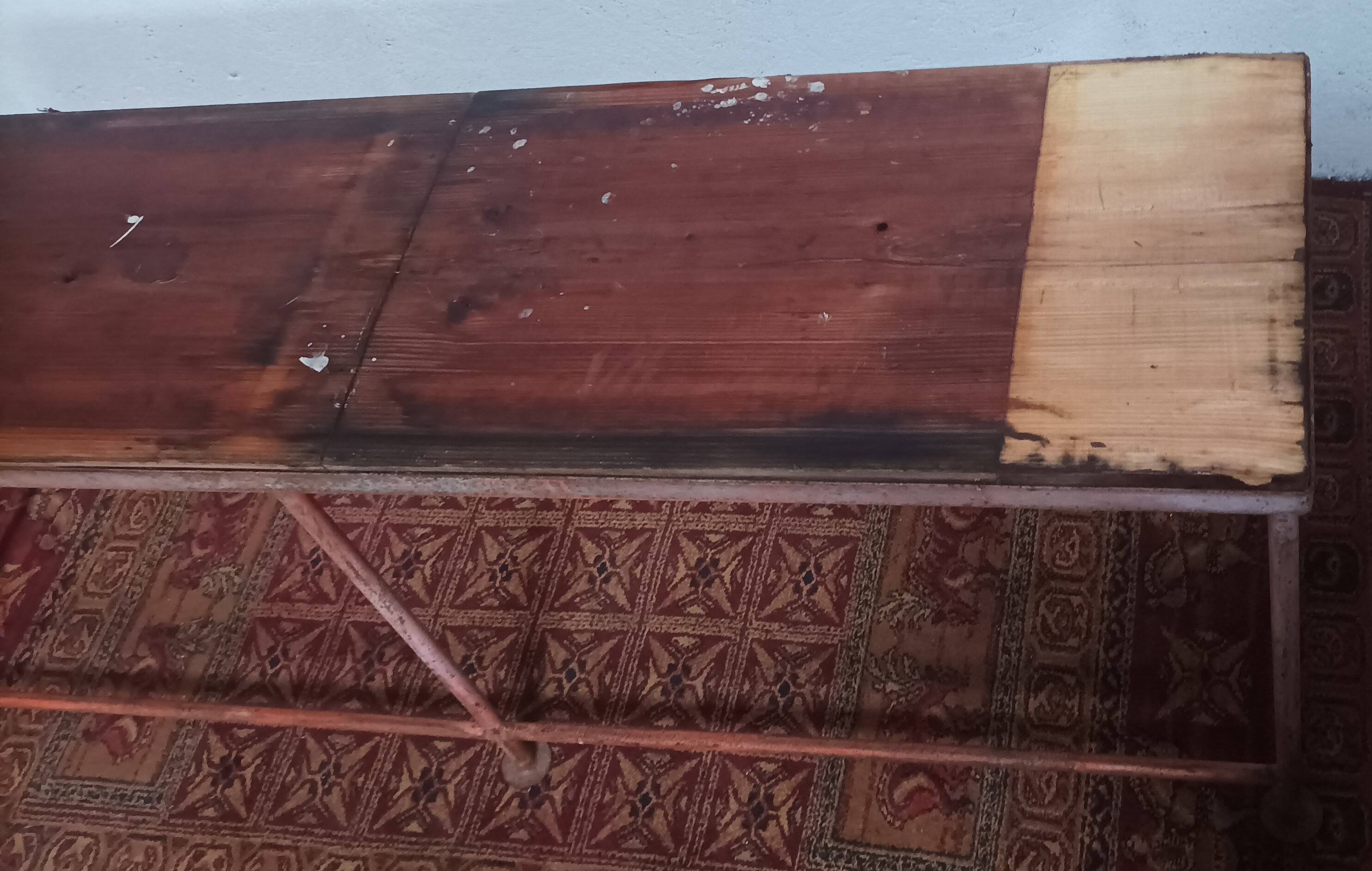 Metal industrial bench