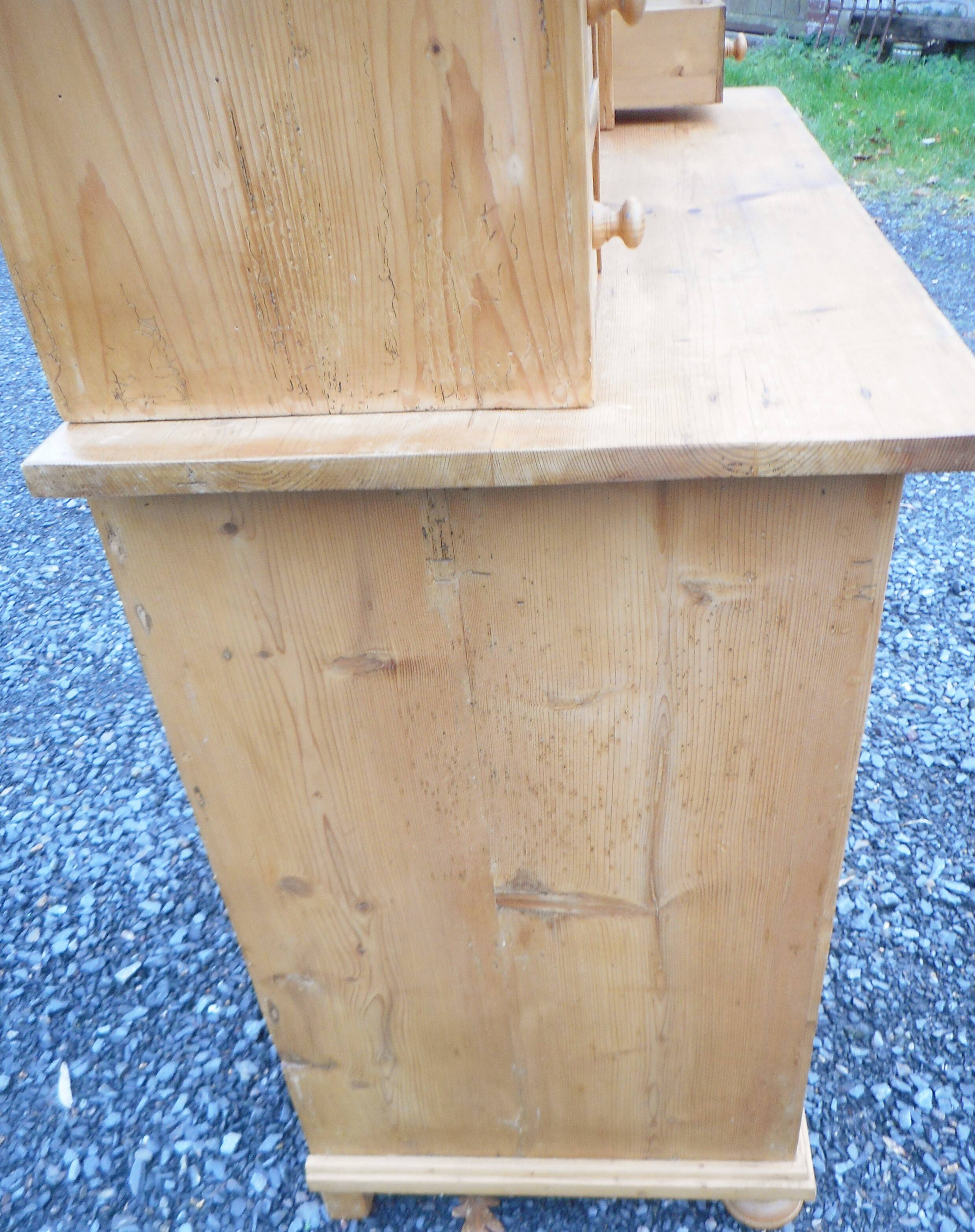 Buffet 2 corps vaisselier en sapin