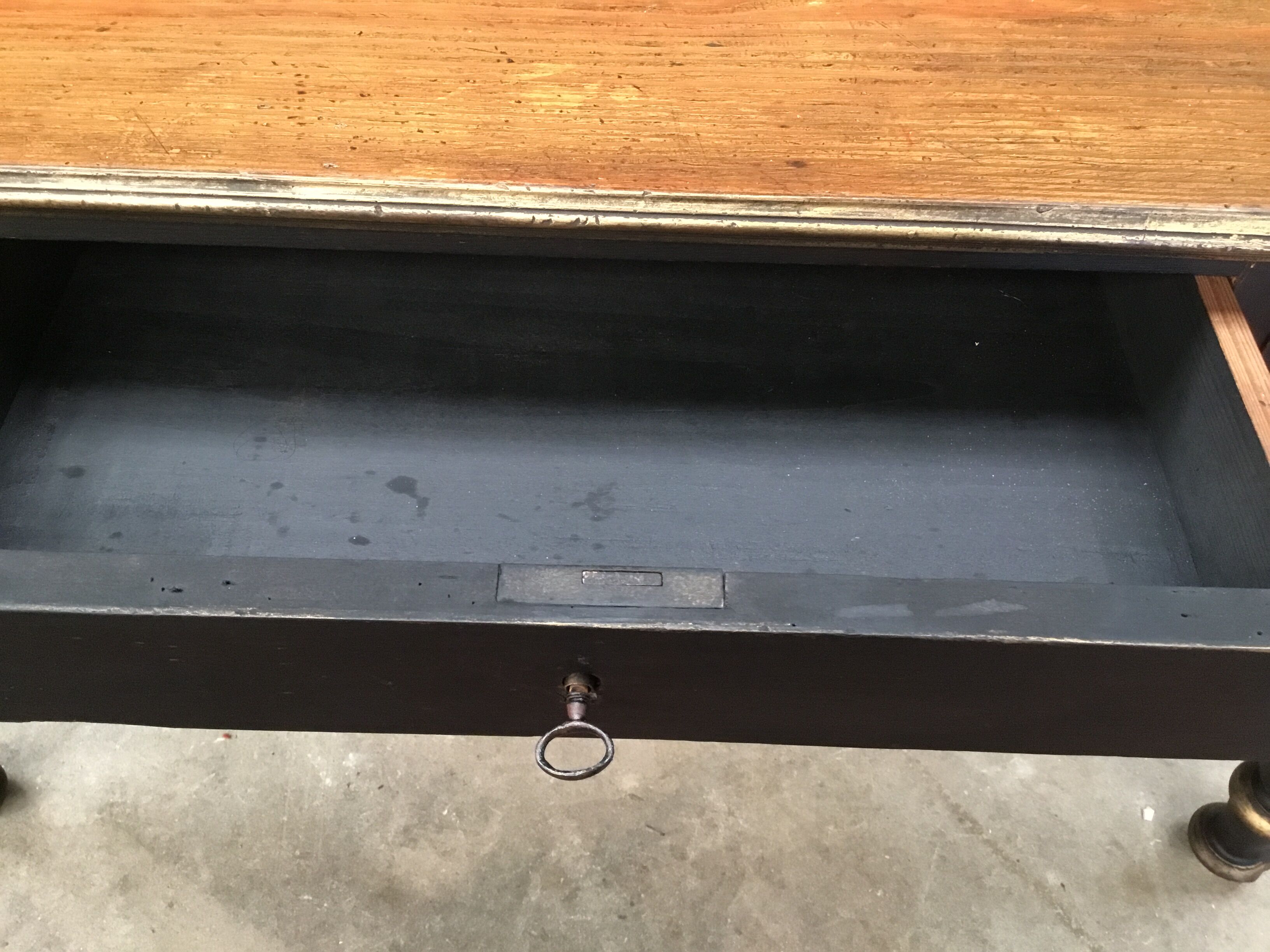 Tiered desk