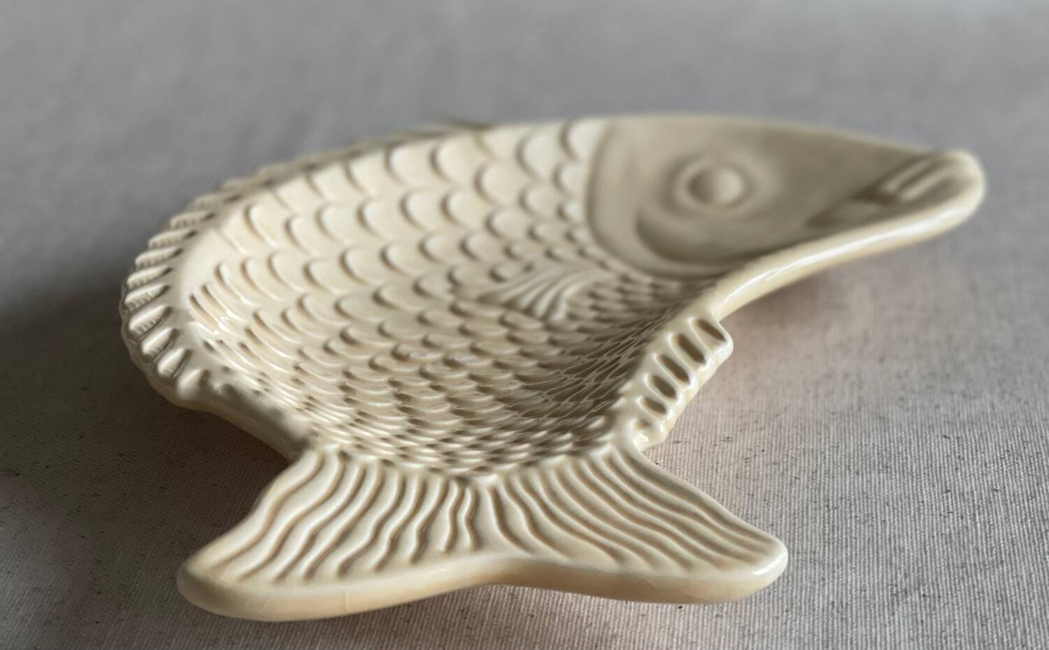 Ceramic pocket emptier