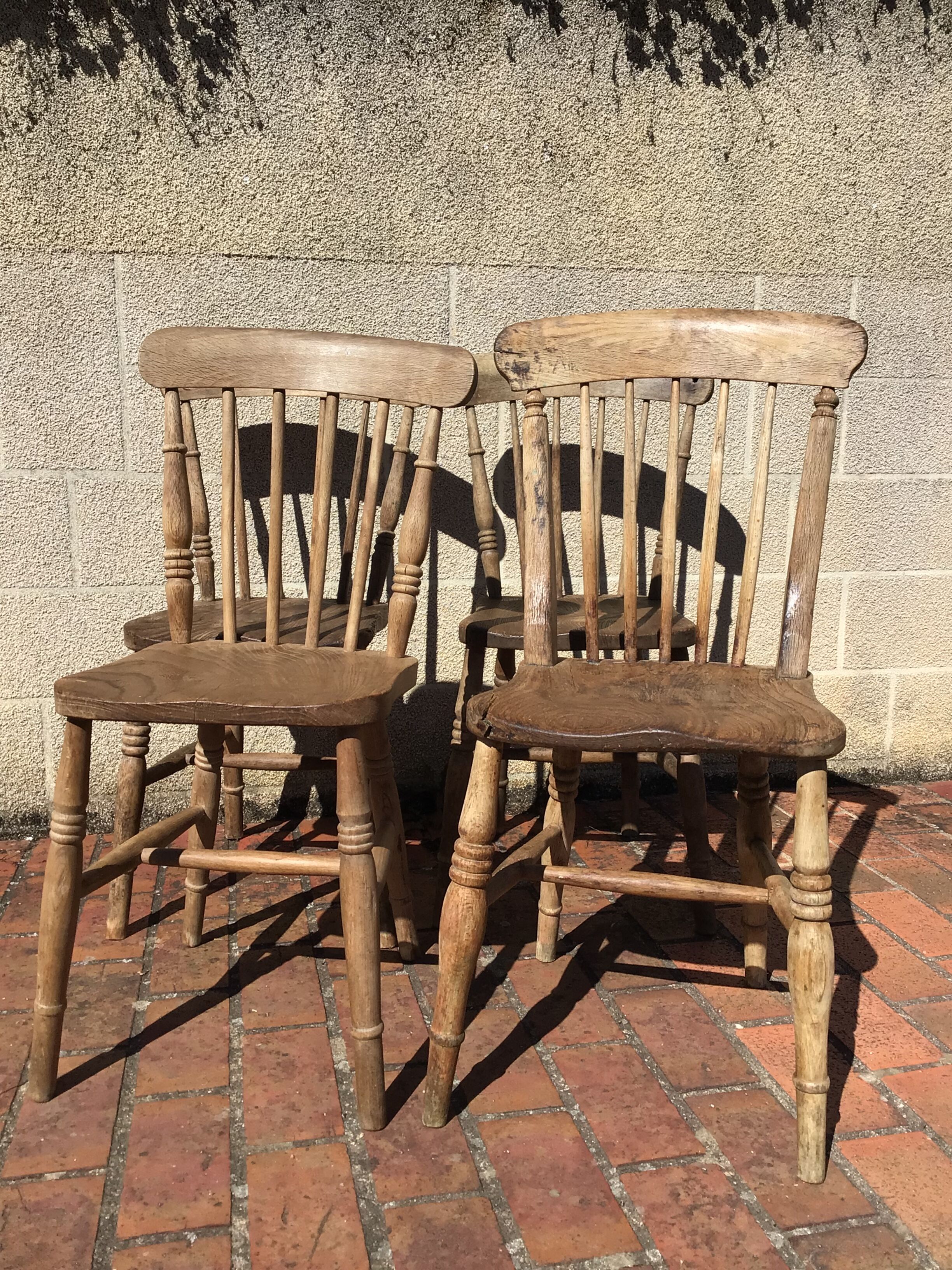 Series of 4 Western chairs in solid oak