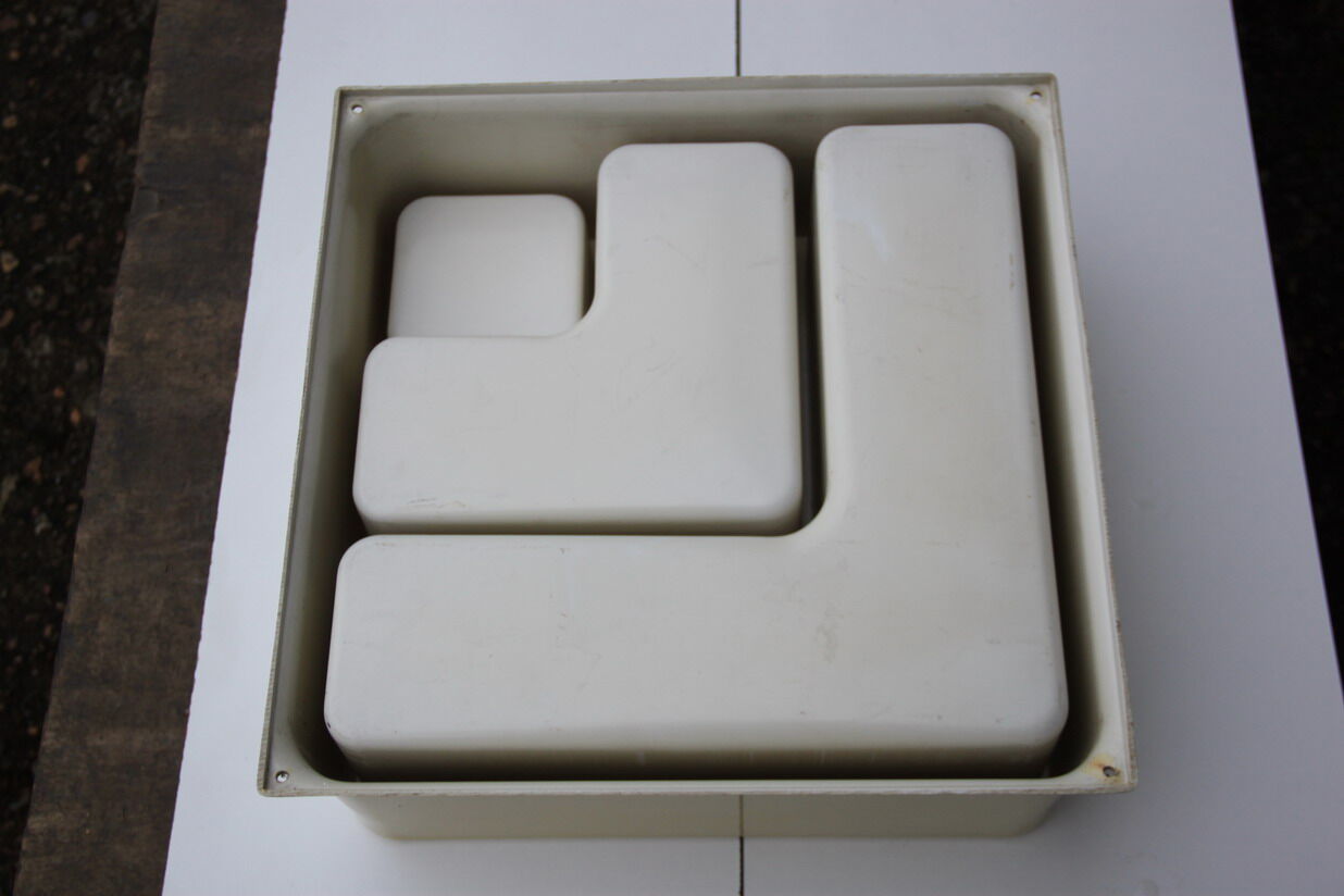 Prisunic plastic shelf 70s
