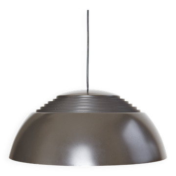 Suspension AJ Royal 50 Arne Jacobsen pour Louis Poulsen