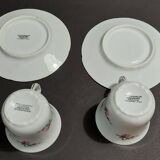 Paire de tasses à café en porcelaine de Couleuvre XXème