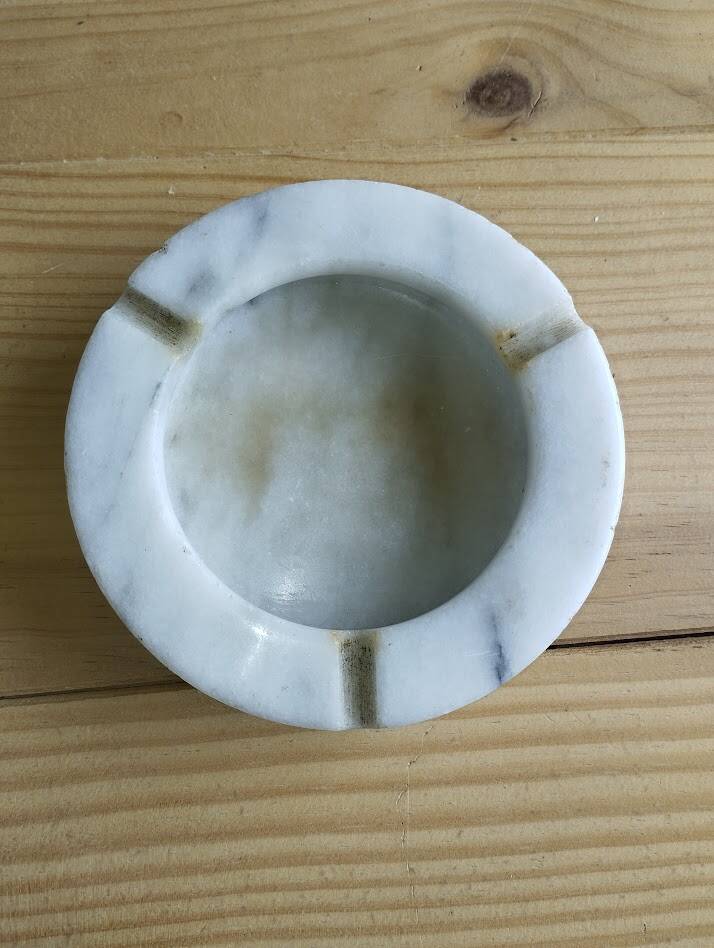 vintage tray/ashtray.
