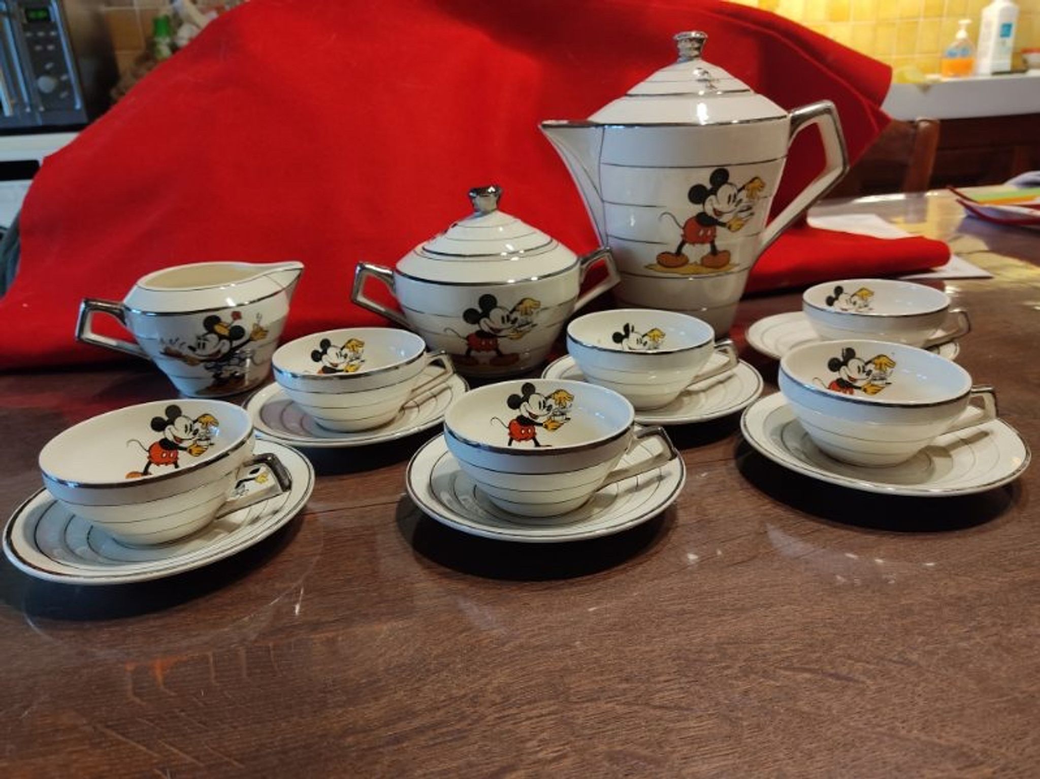 Service à café Mickey et Minnie art déco 1928