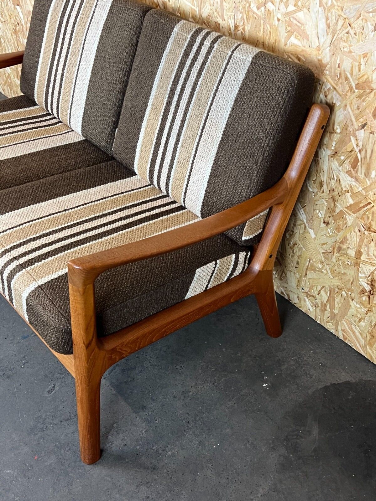 Two-seater canapé by Ole Wanscher, Cado, France & its Danish design, 60s 70s teak.