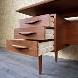 60s 70s teak desk desk Danish Modern Design Denmark