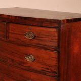 Bombé commode in mahogany from the early 19th century.