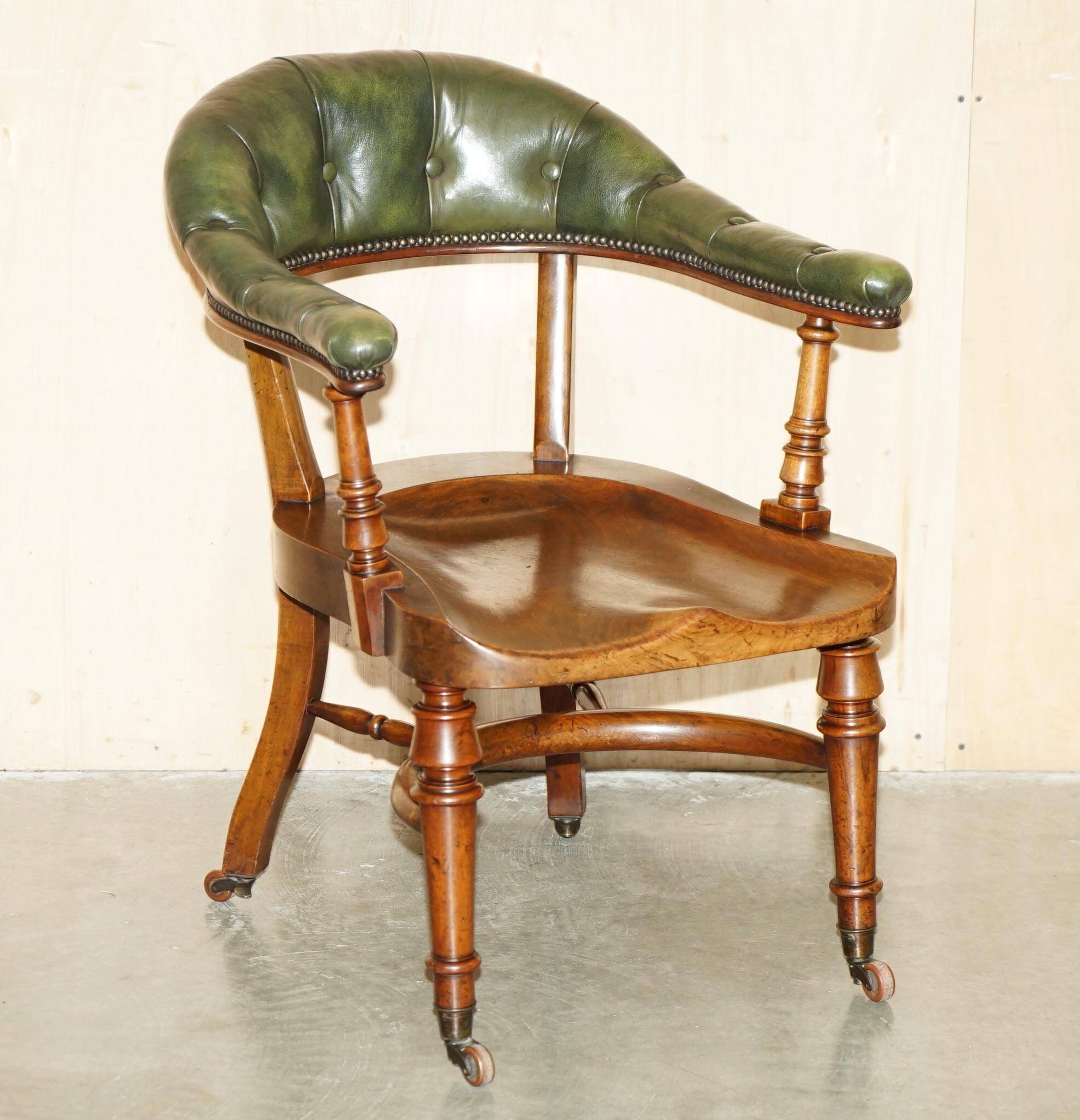 Victorian captain's chair in mahogany and leather
