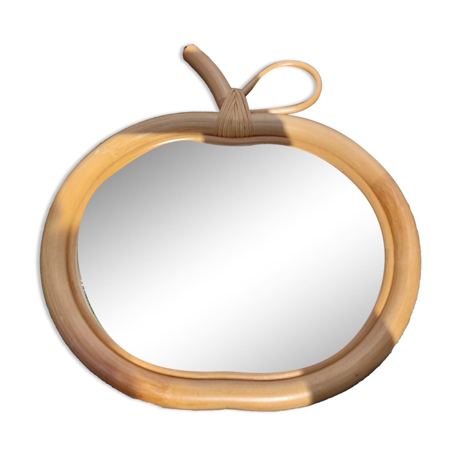 Rattan mirror apple 35x32cm