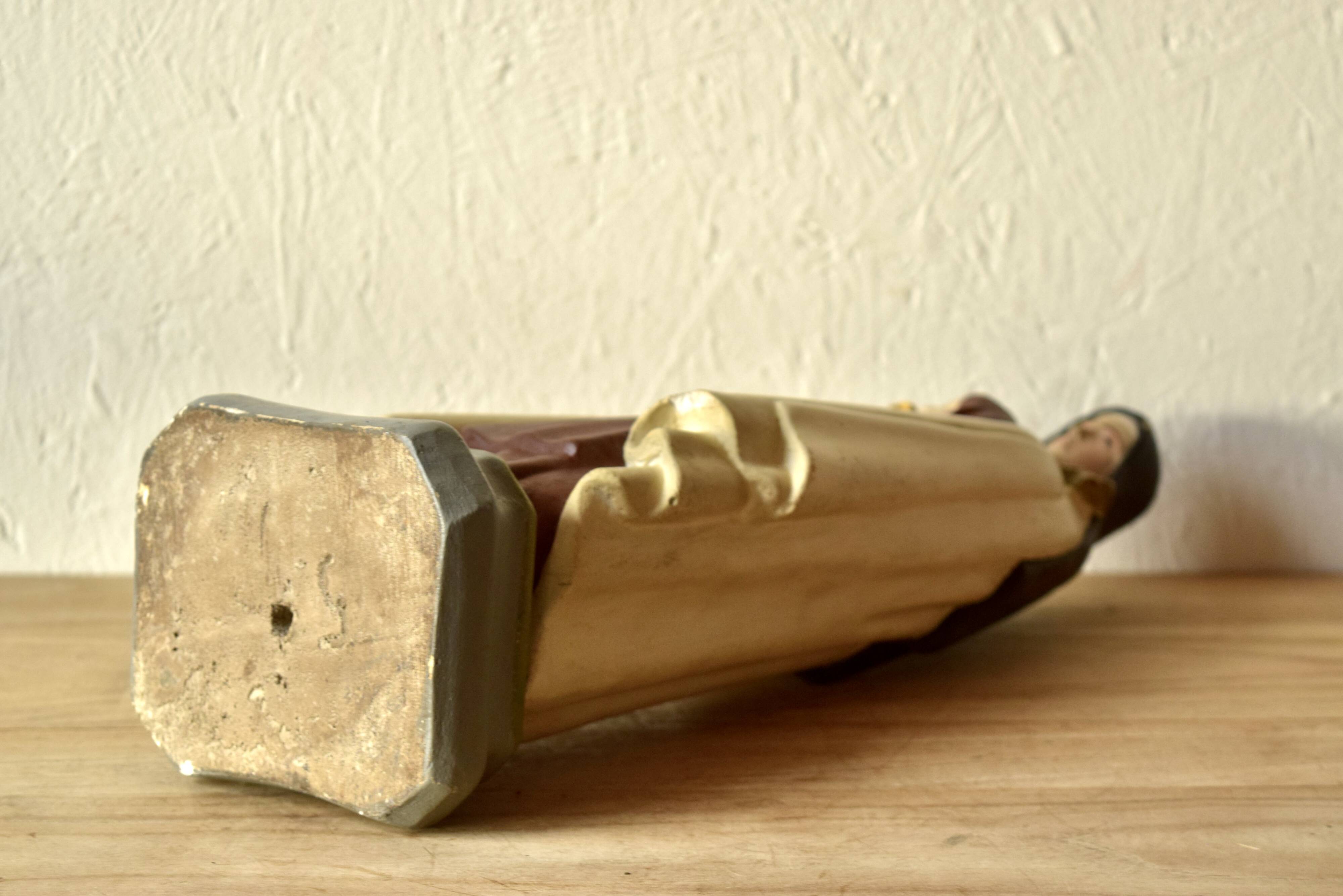 Statue of Saint Therese of Lisieux in plaster - signed Guido Casci - 43 cm