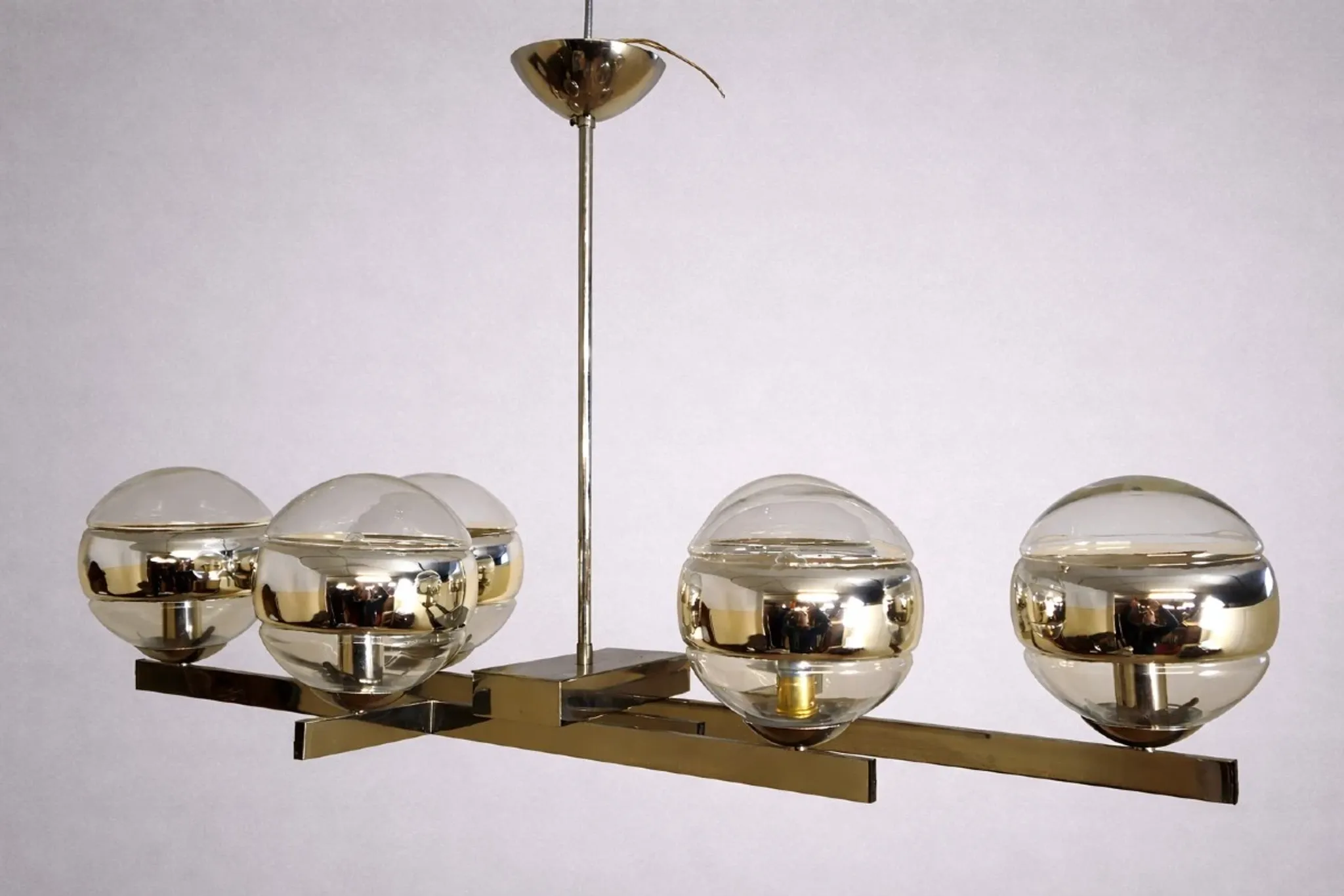 Gaétano Sciolari Milan: Vintage chandelier design from the 1970s.