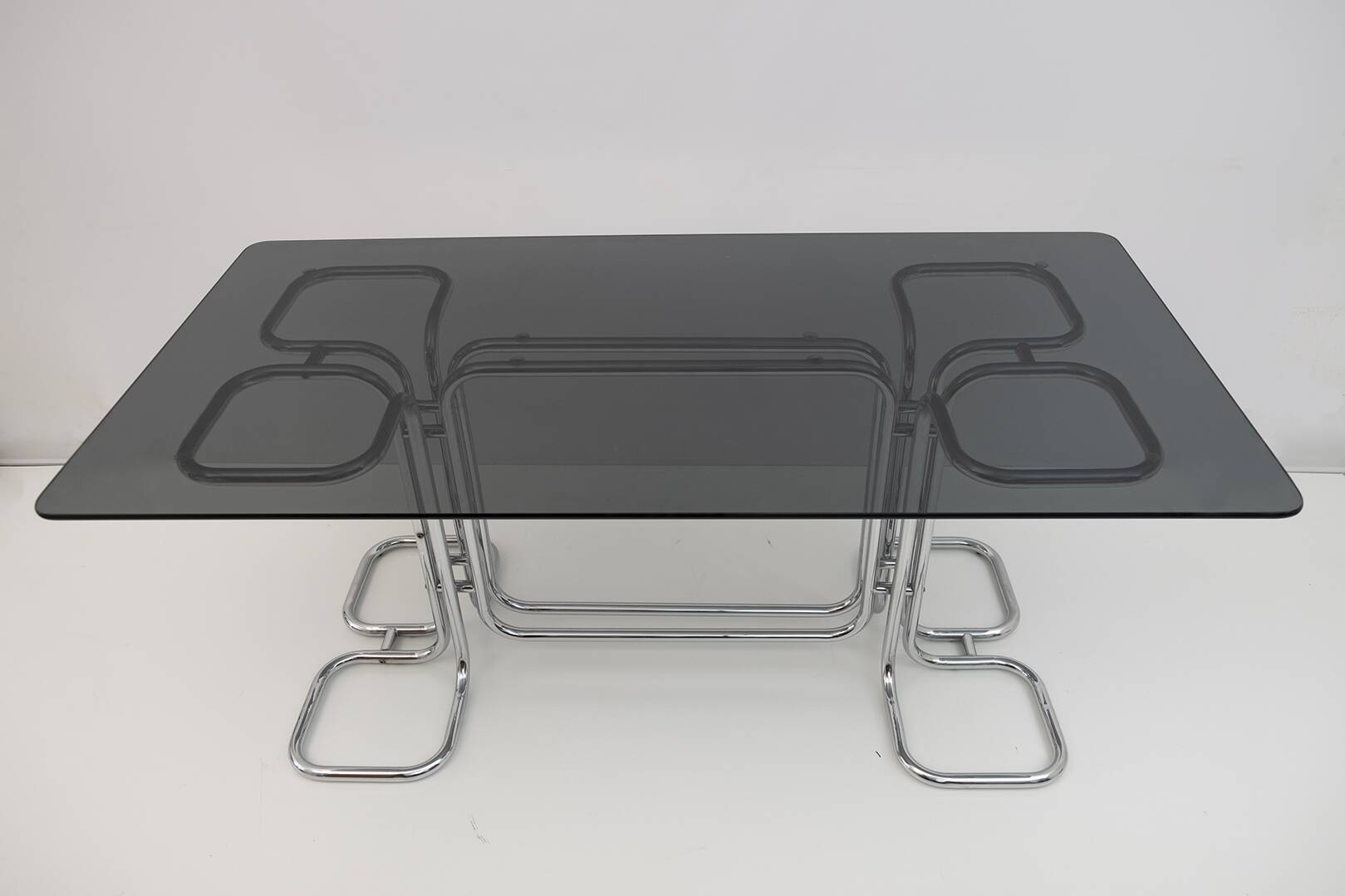 Giotto Stoppino Mid-Century Modern Italian Glass Smoked Top Dining Table,70