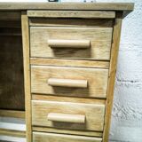 Child minister desk