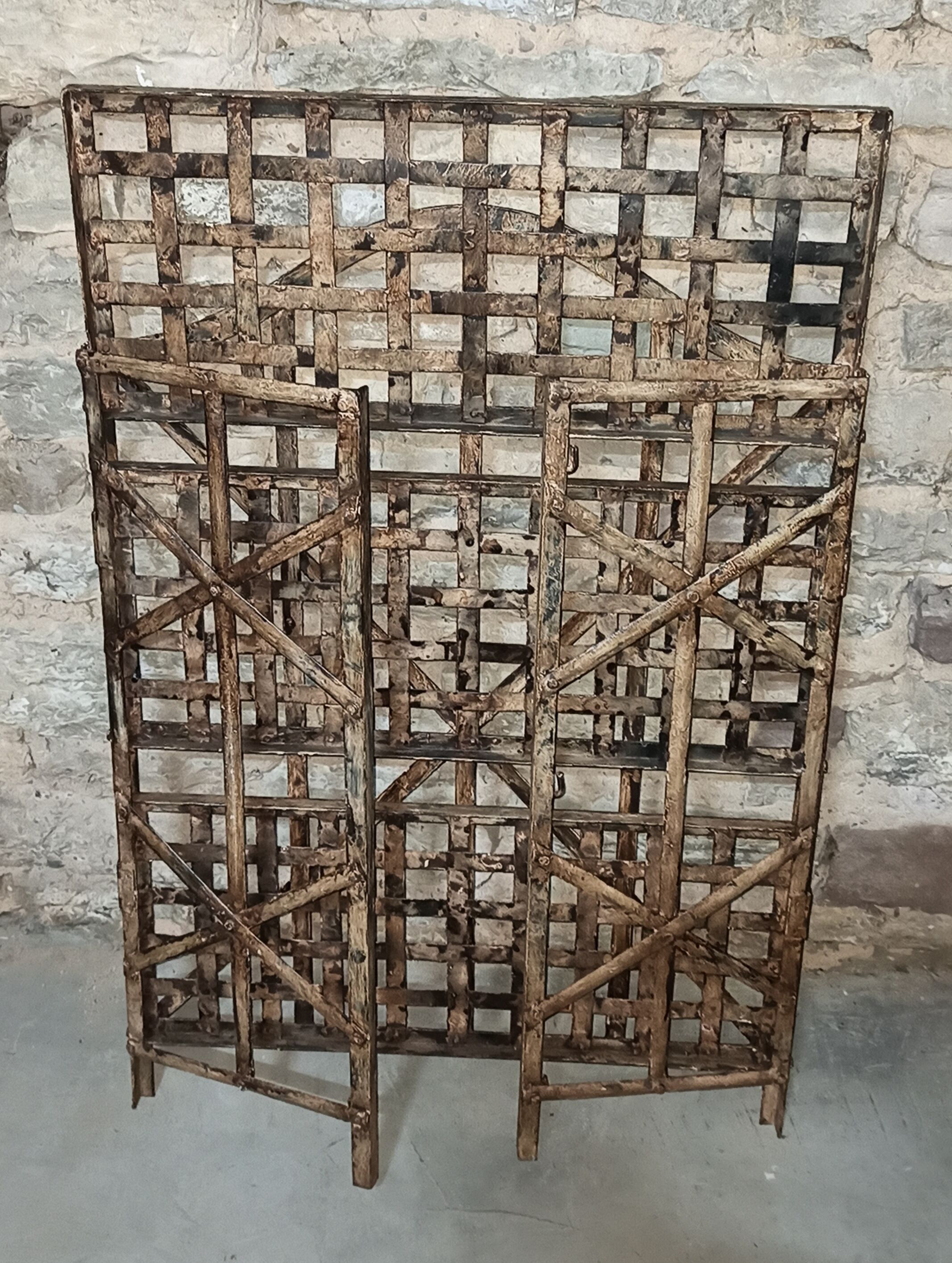 Foldable extra metal shelf