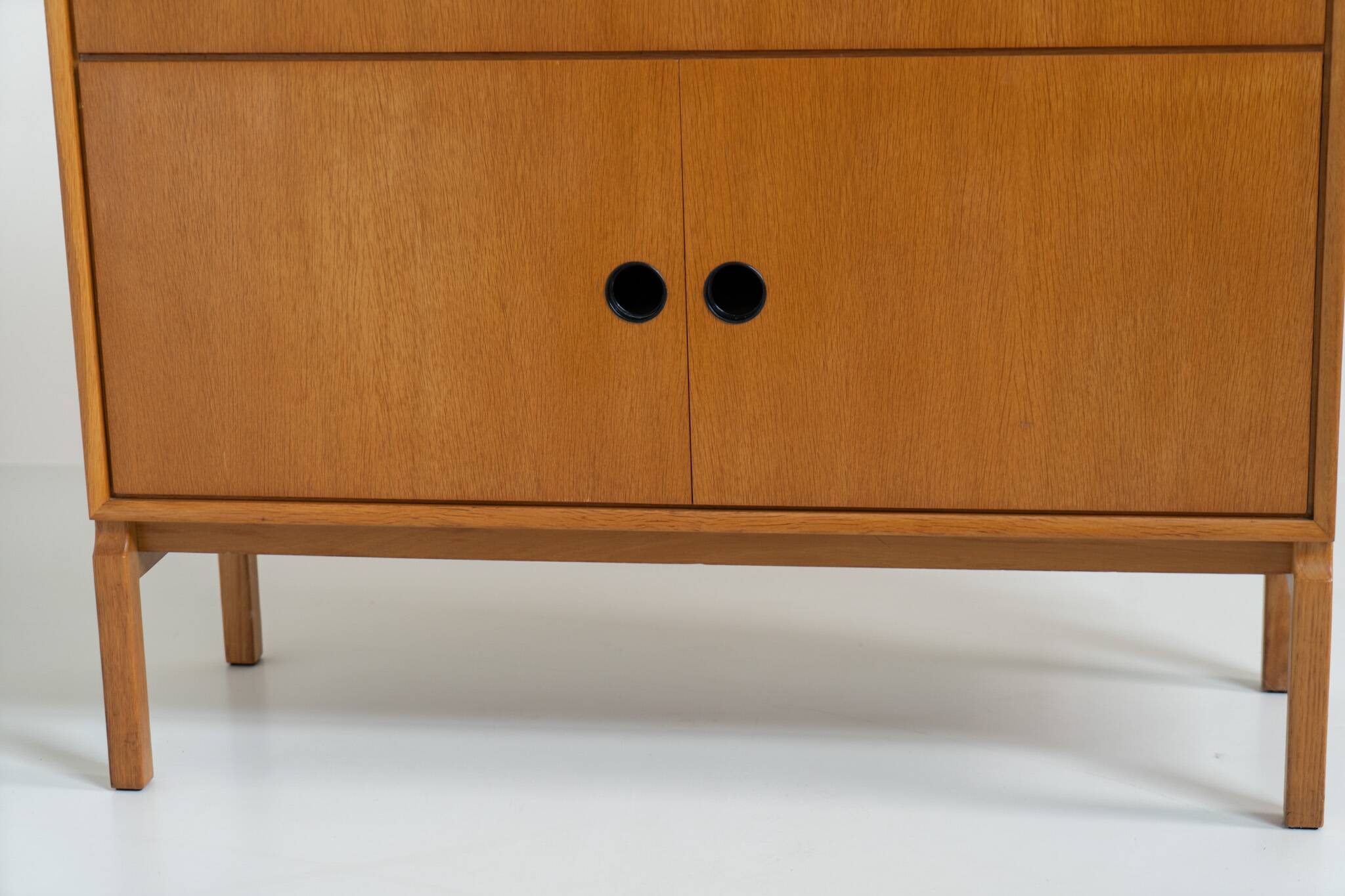 Première édition du cabinet MTP par Marian Grabinski pour IKEA