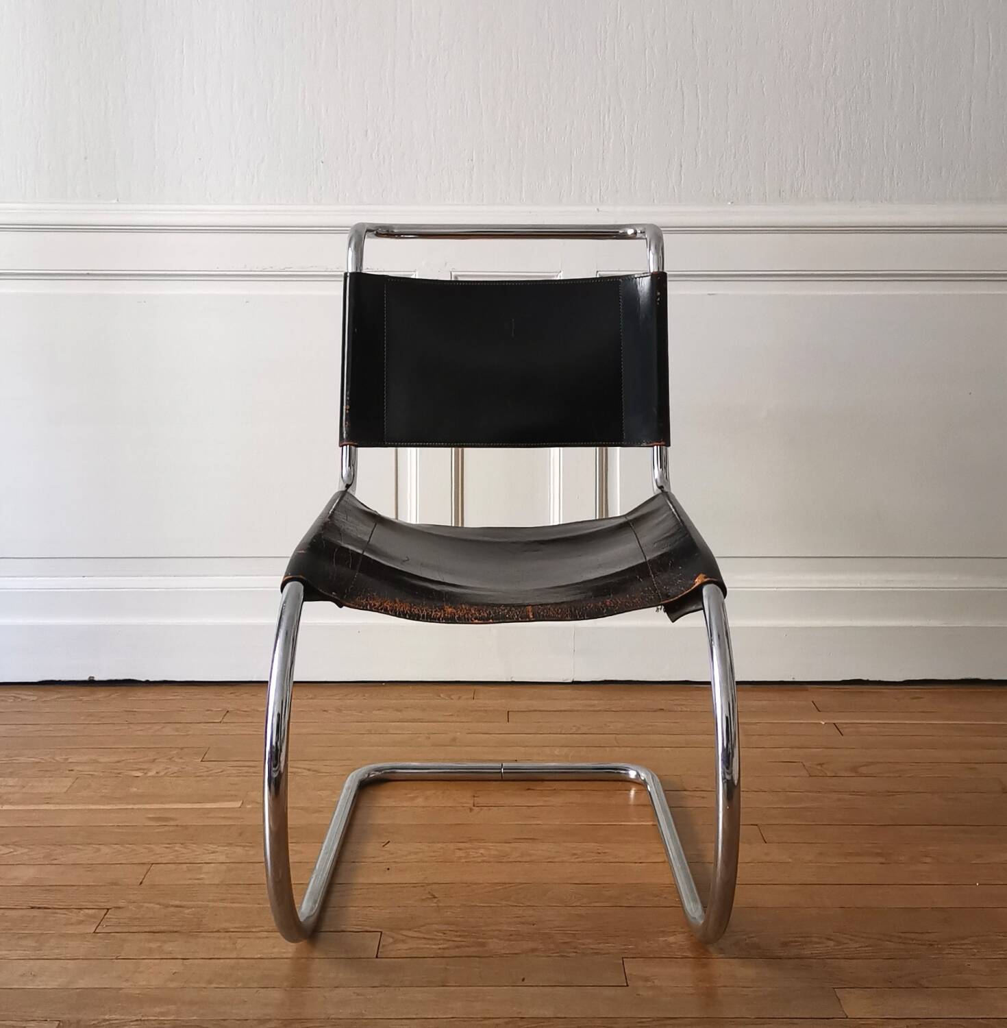 MR533 / MR10 chair, Mies Van Der Rohe, Thonet