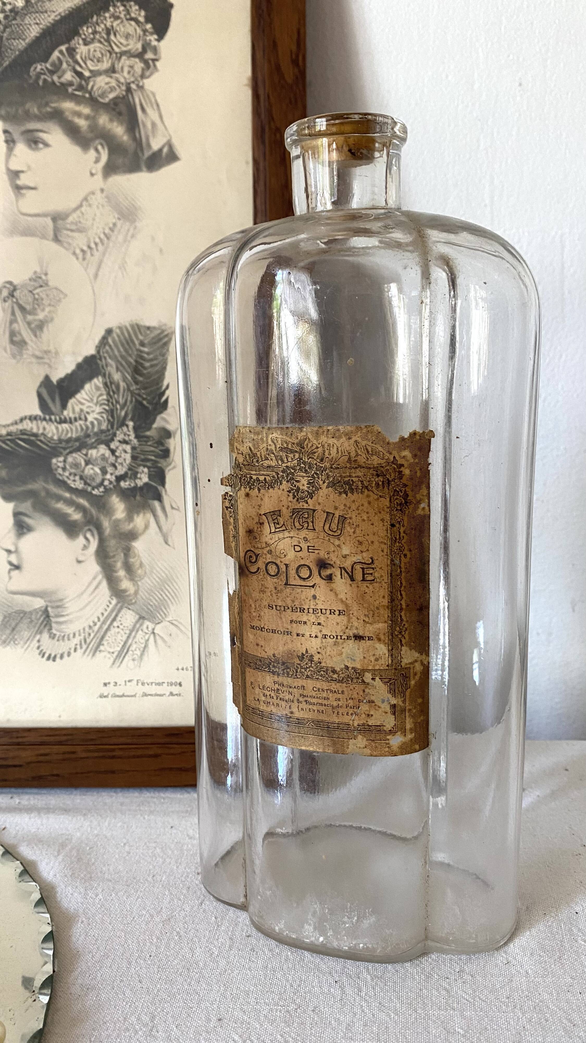 Flacon ancien d'eau de Cologne