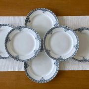 6 antique dessert plates in Saint-Amand earthenware (Nord)