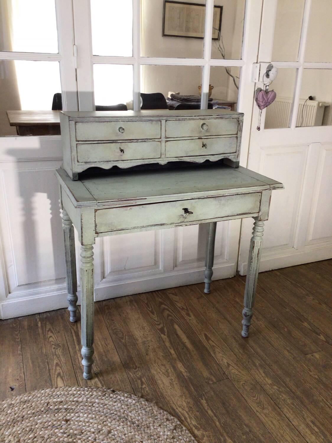 Desk happiness of the day 19th century