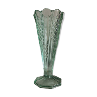 Vase en verre vert