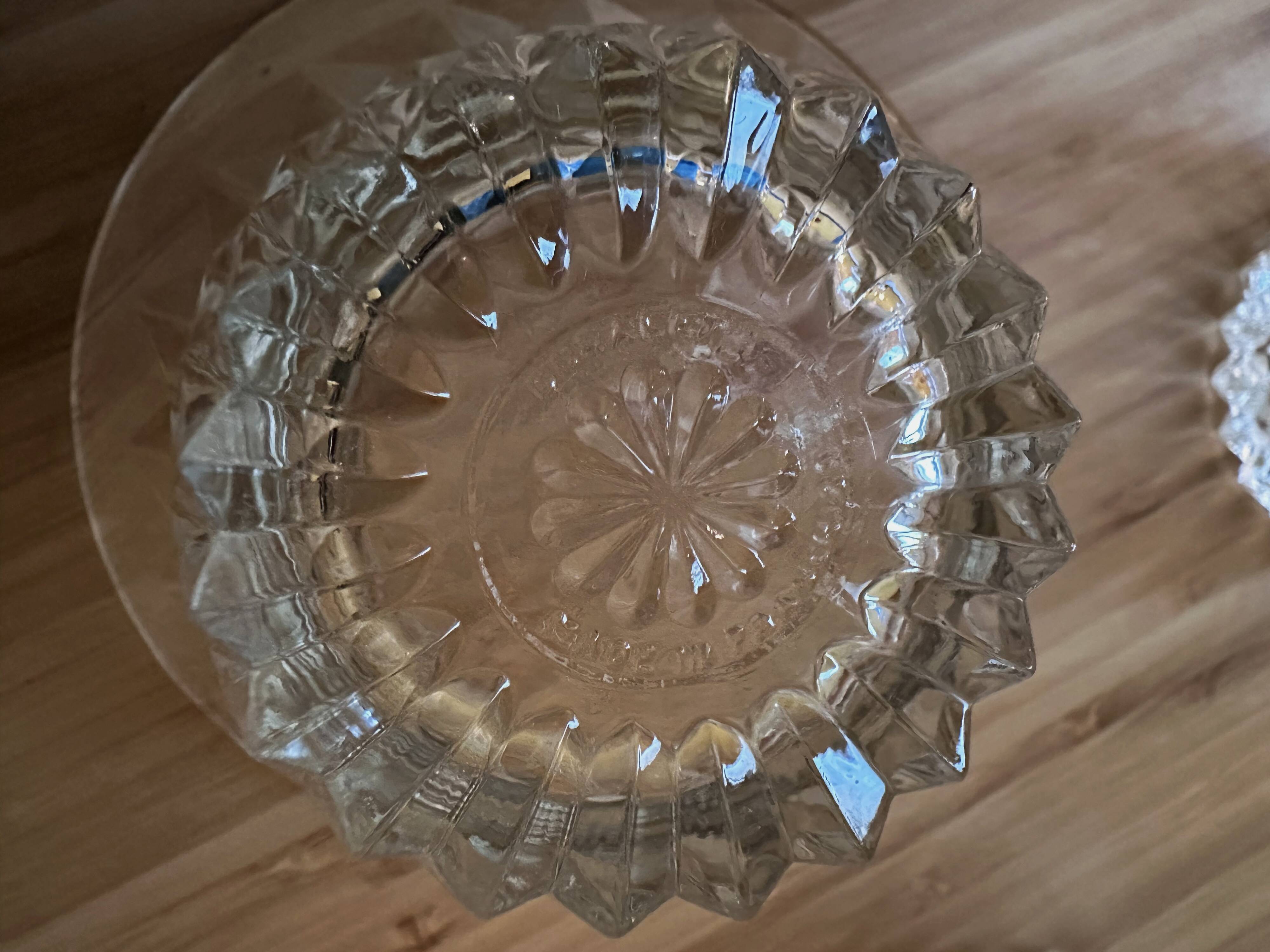 27 diamond point champagne coupes Duralex vintage