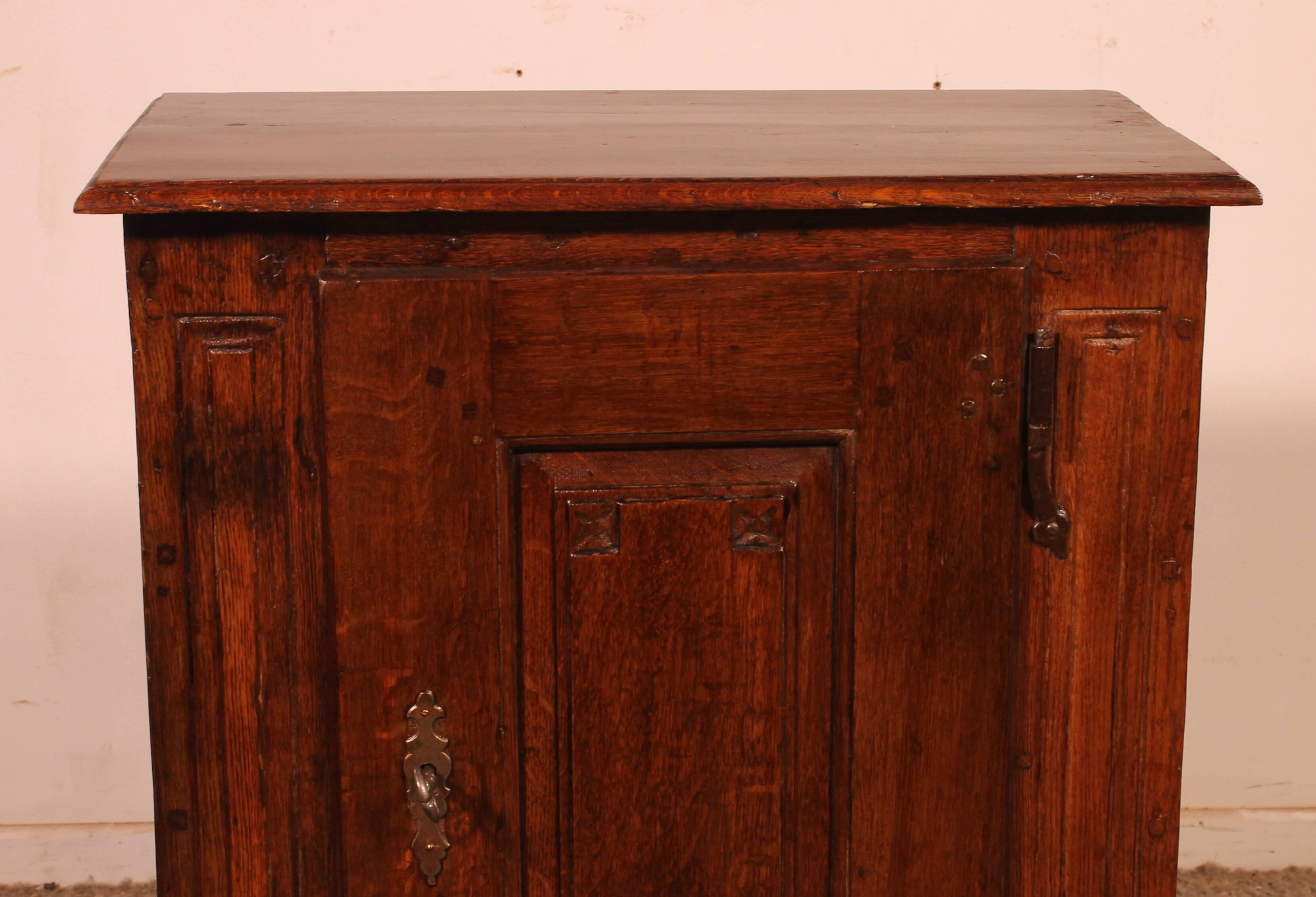 17th Century Oak Beguinage Piece