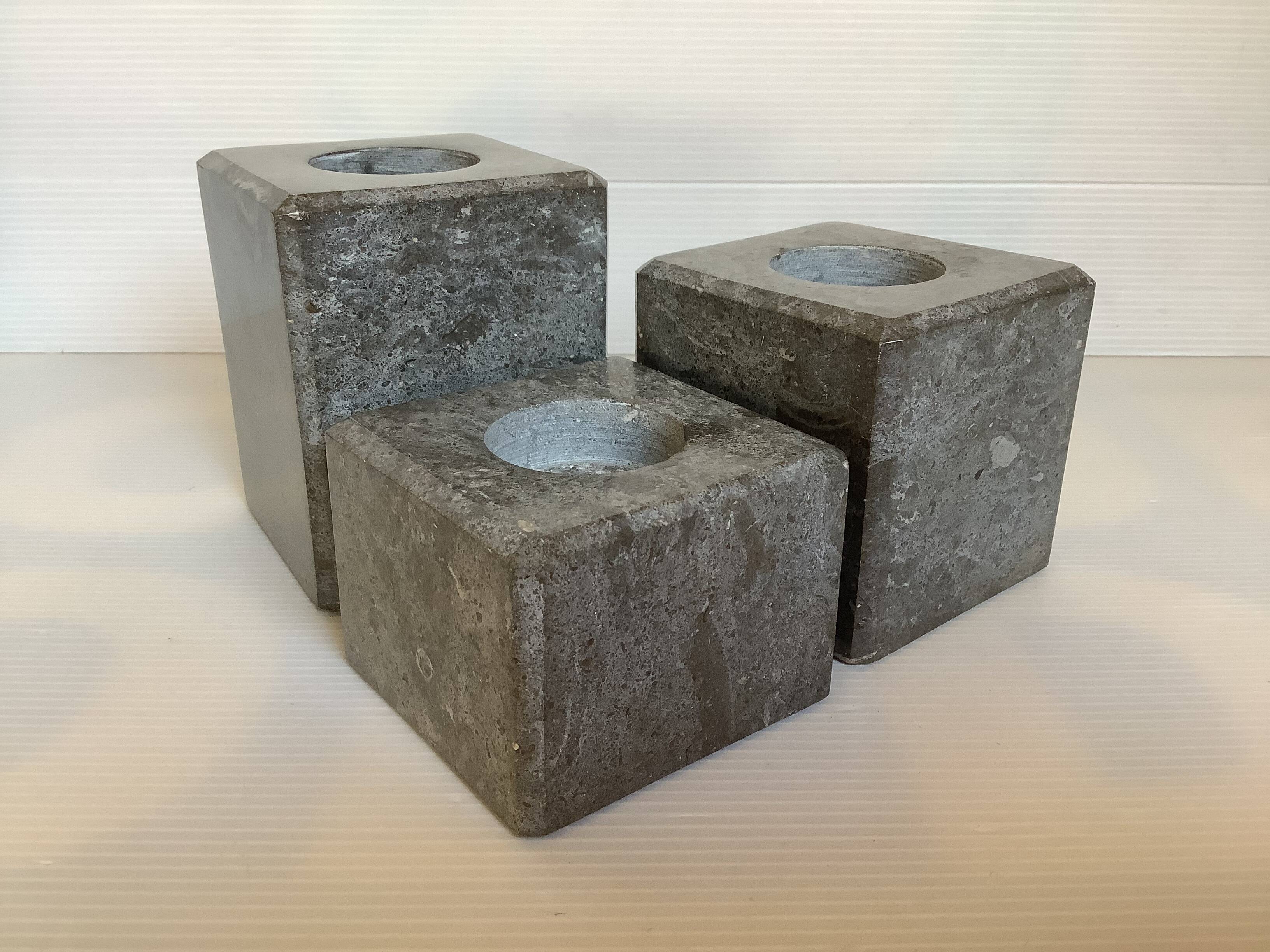 Trio of square candlesticks in veined marble