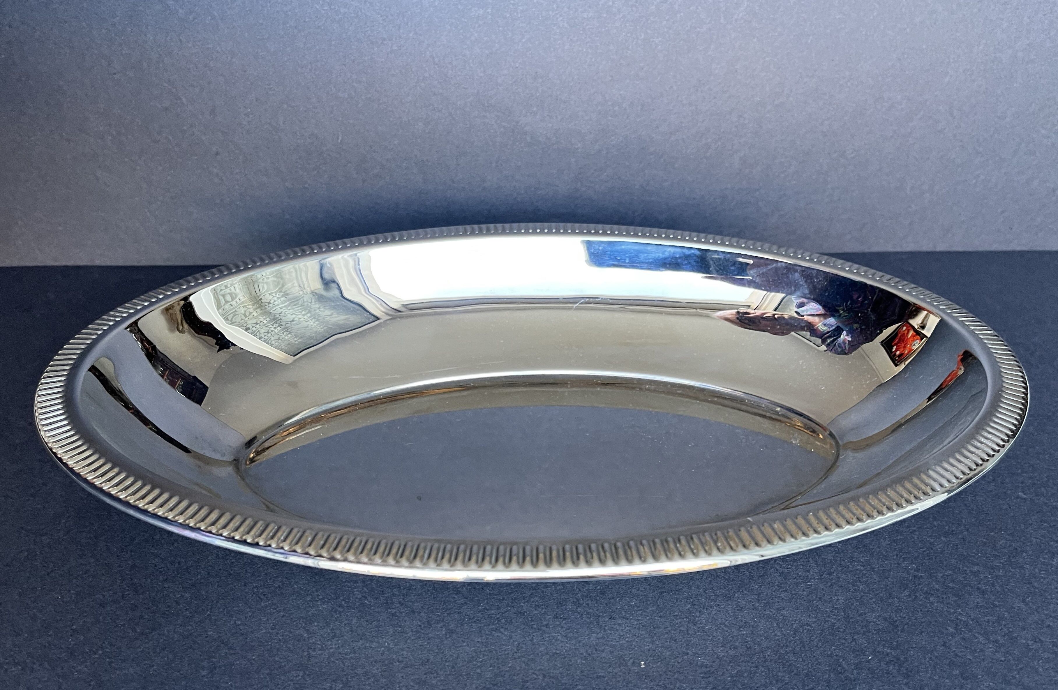 Oval stainless steel dish