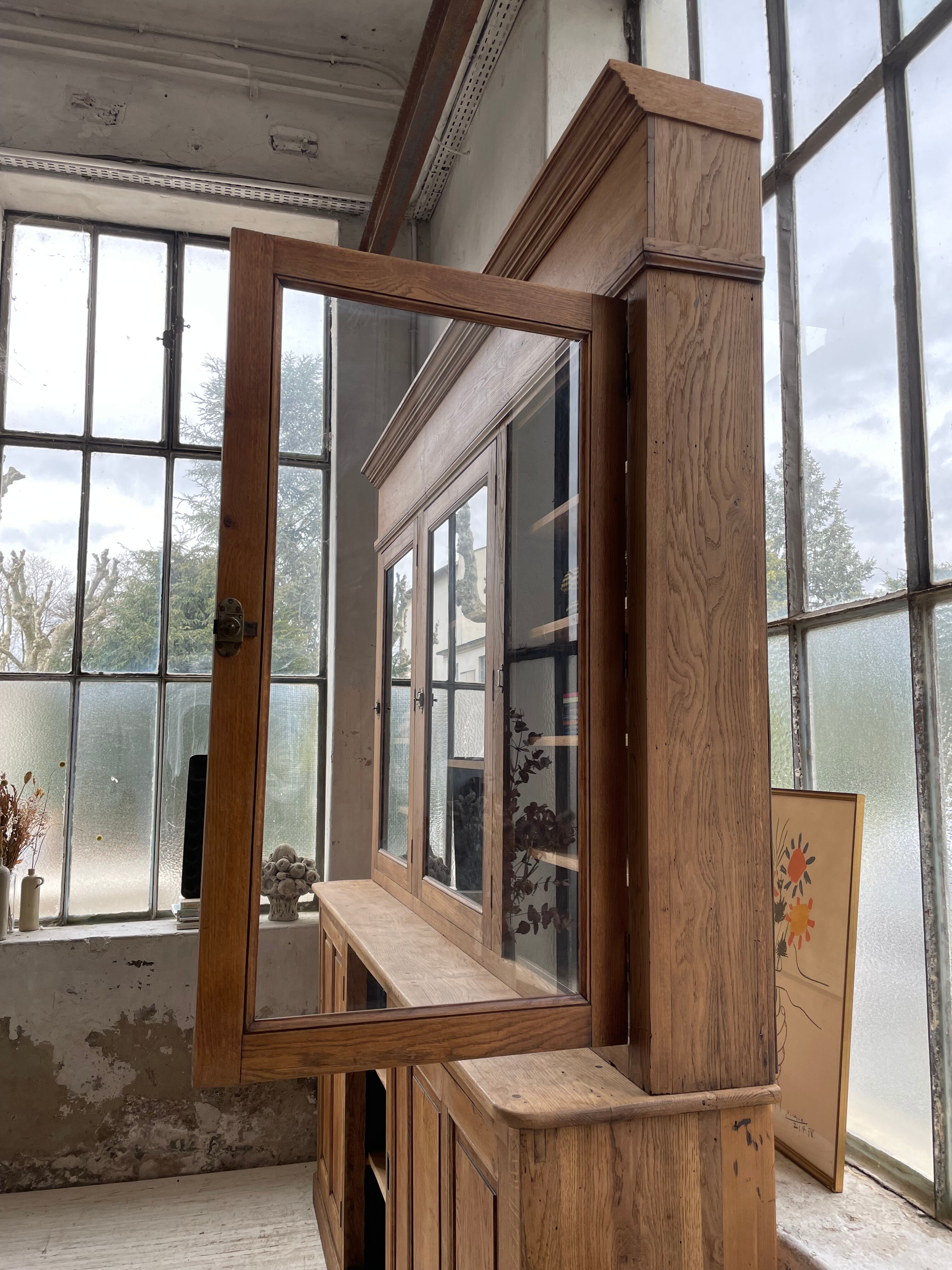 Oak showcase bookcase