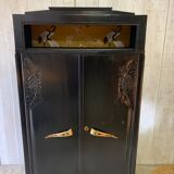 Eco art cabinet