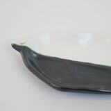 Leaf-shaped pocket emptier, two-tone ceramic by Cerenne Vallauris