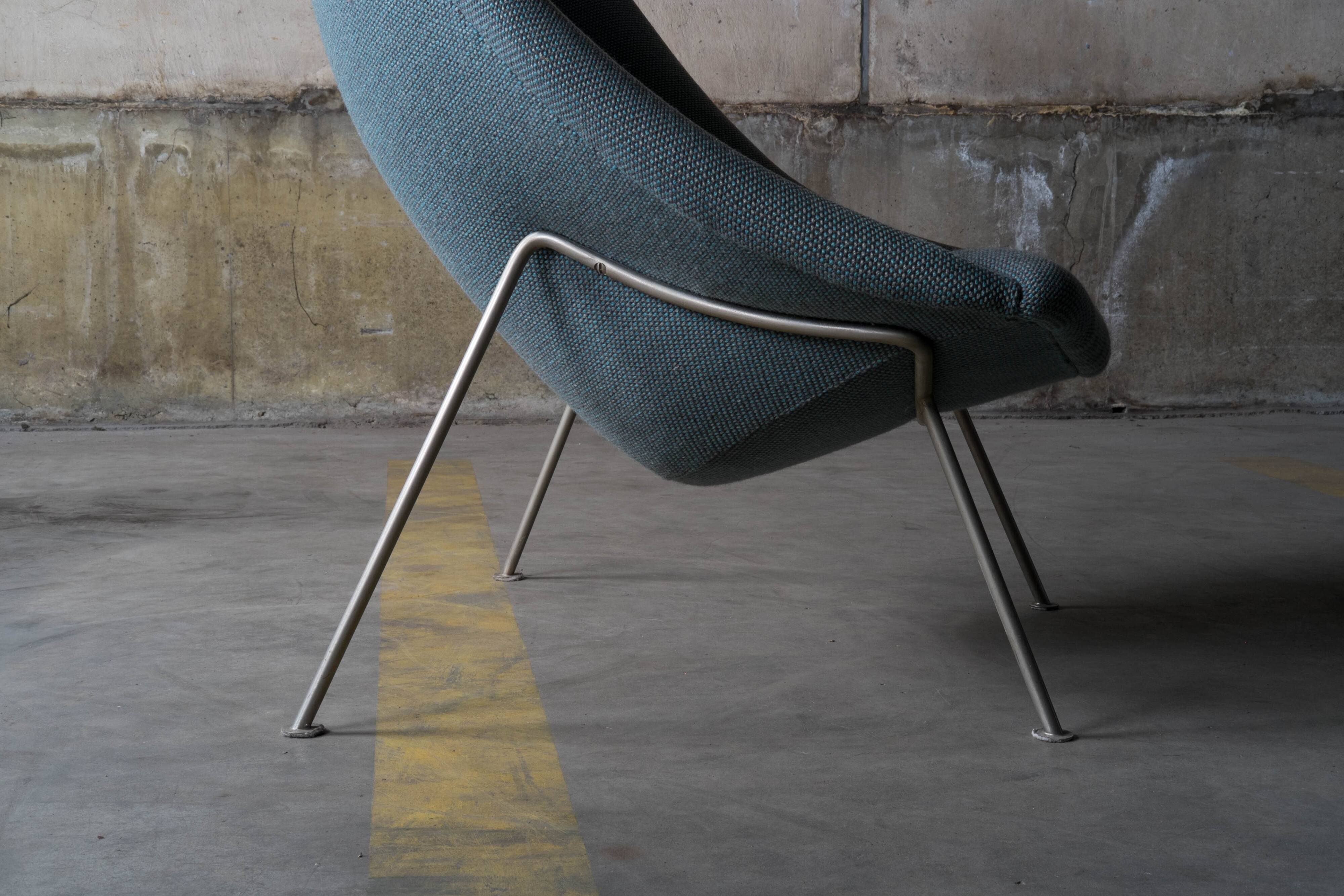 Pierre Paulin - Artifort F157 'Oyster' chair