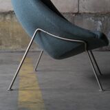 Pierre Paulin - Artifort F157 'Oyster' chair