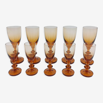 Set of 10 vintage amber flutes