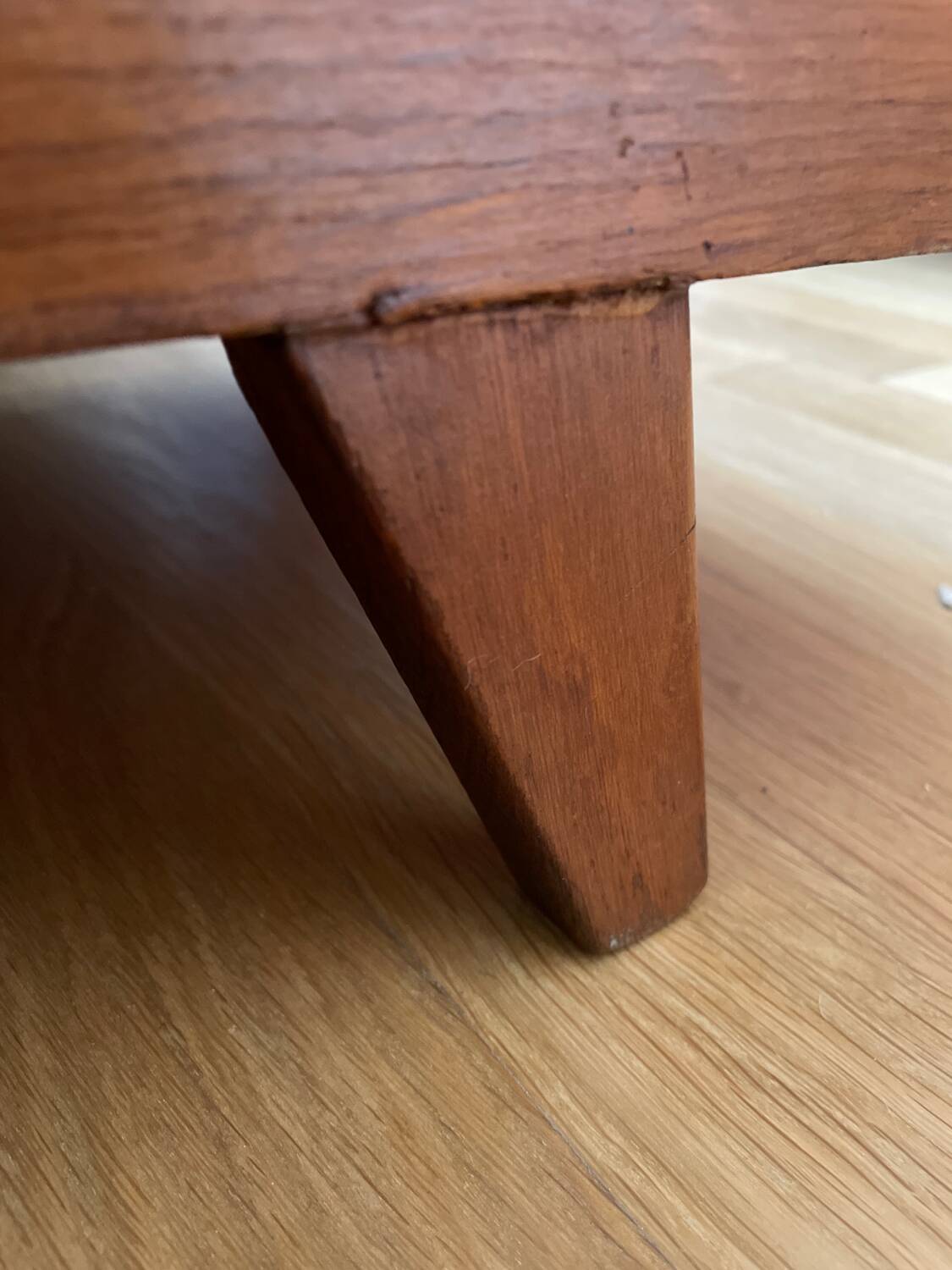 Vintage storage chest in wood and woven rattan