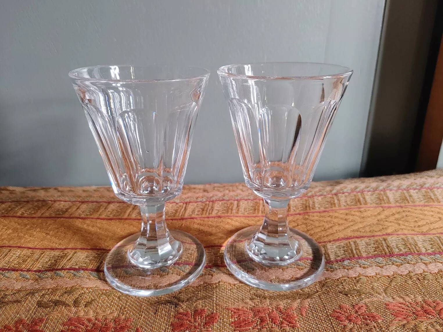 2 wine glasses - cut crystal - Baccarat around 1850