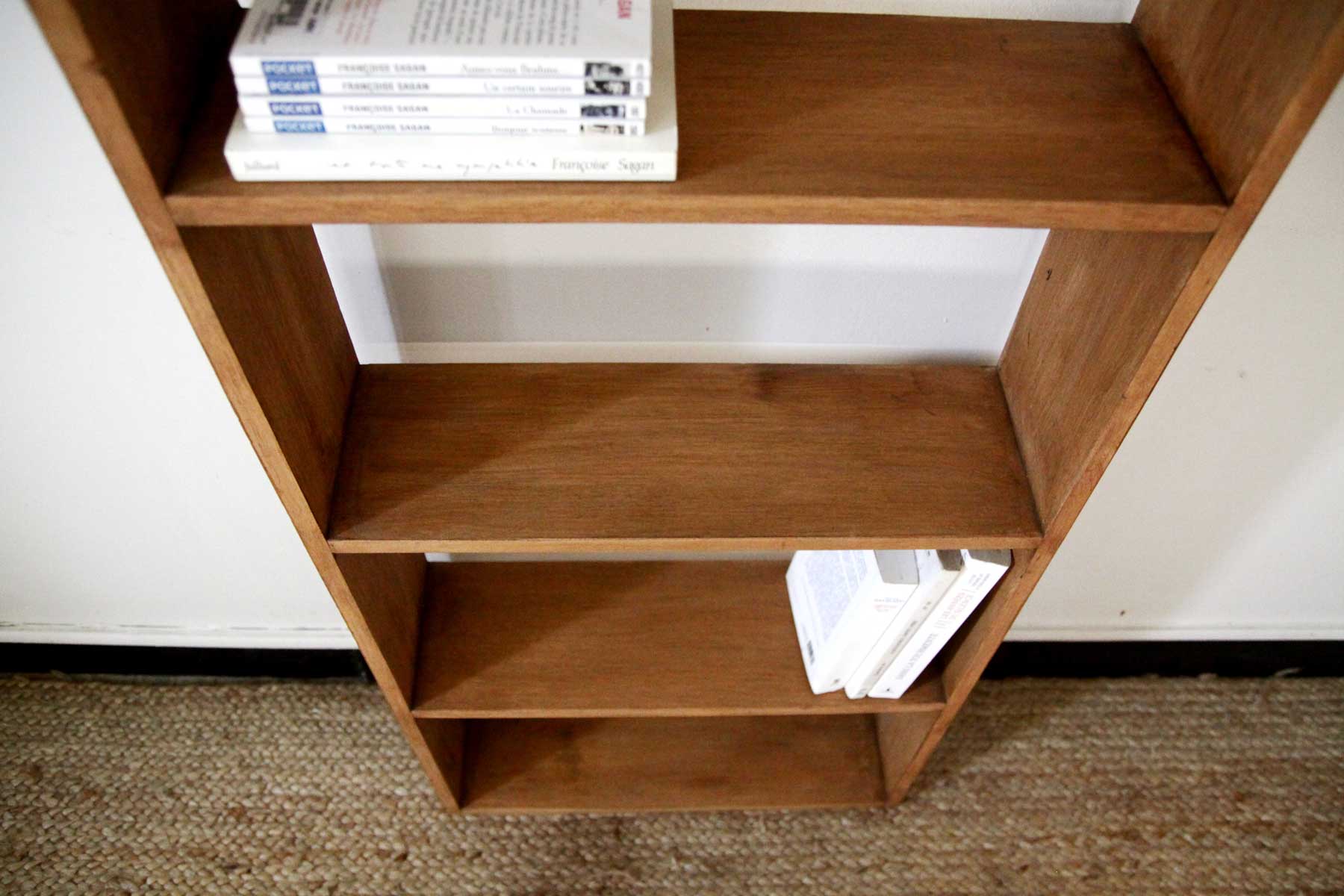 Solid wood bookcase shelf