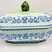 Gien, vegetable dish, soup tureen and its lid in fine earthenware, Rouen decoration.