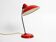 Lampe de table en métal rouge Kaiser Idell modèle 6786 des années 1960.