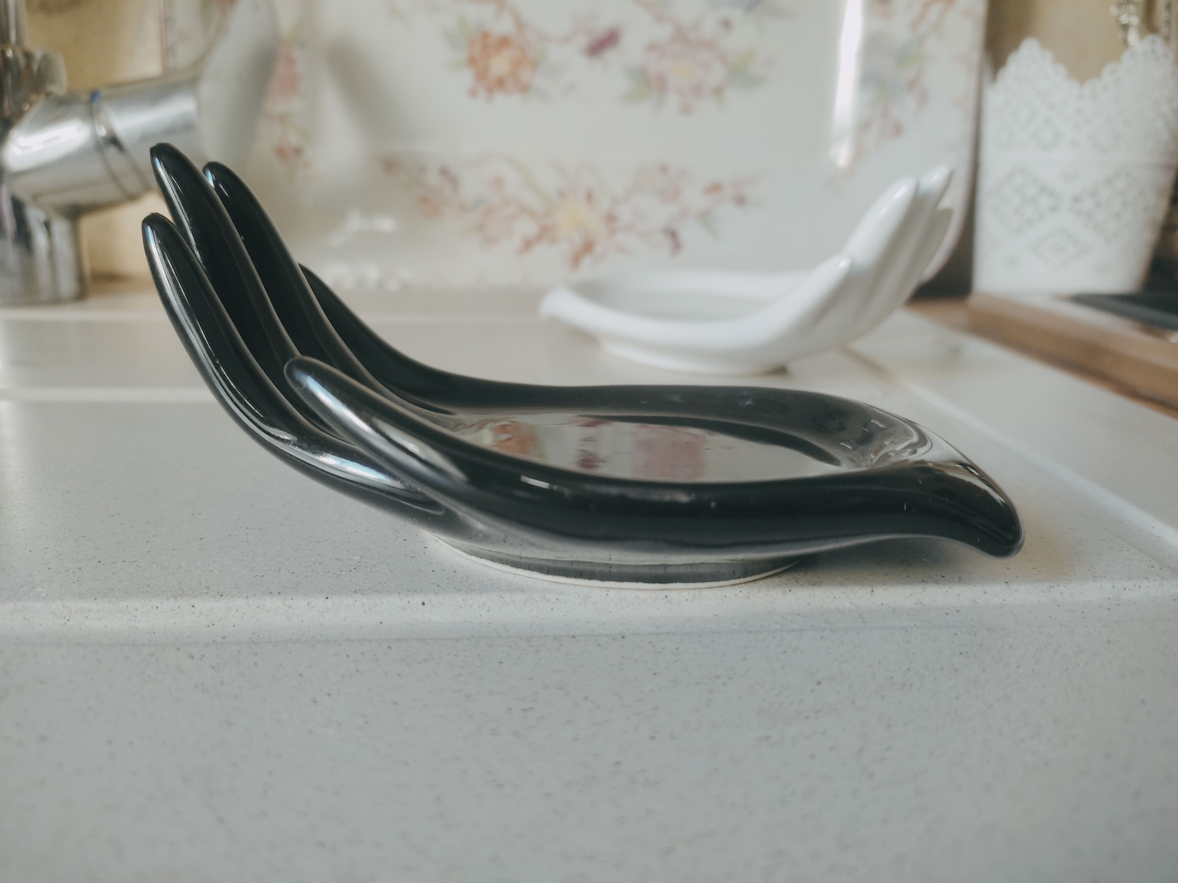 Ceramic duo of hands